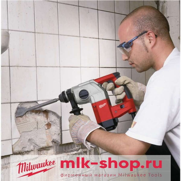 Перфоратор Milwaukee PLH 26 XE