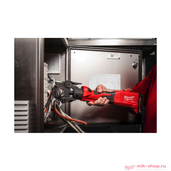 Аккумуляторный инструмент для обжима кабеля Milwaukee M18 ONEHCCT60-202C Аккумуляторный инструмент для обжима кабеля Milwaukee M18 ONEHCCT60-202C