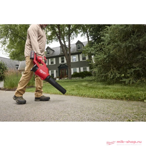 Аккумуляторная компактная бесщёточная воздуходувка Milwaukee M18 FUEL BLBLO-0