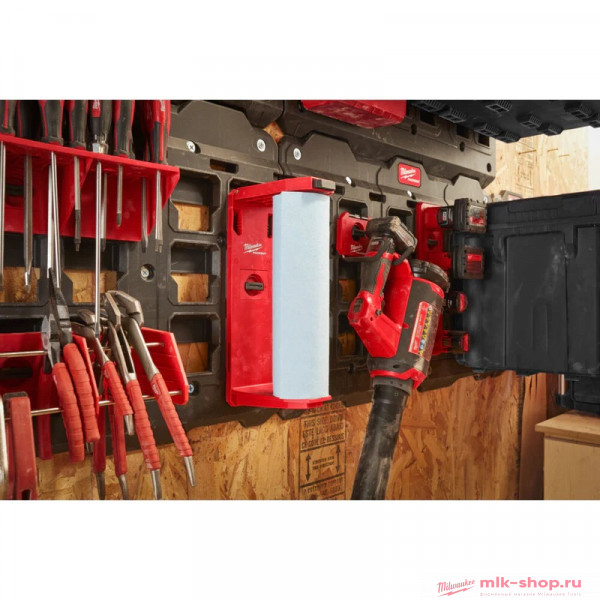 Держатель для бумажных полотенец Milwaukee PACKOUT™ PAPER TOWEL HOLDER