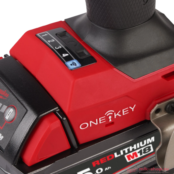 Аккумуляторный среднемоментный ударный гайковерт Milwaukee M18 FUEL ONEFMTIW2FC12-0X