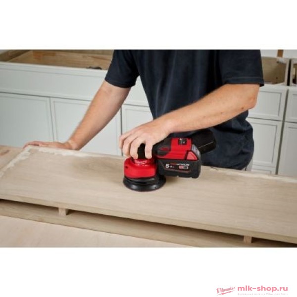 Эксцентриковая шлифмашина Milwaukee M18 FUEL FROS125-502X