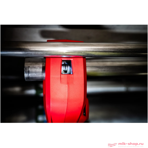 Аккумуляторный труборез для нержавеющей стали Milwaukee M12 PCSS54-0