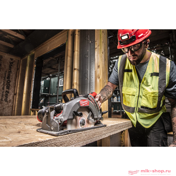 Аккумуляторная циркулярная пила по дереву Milwaukee M18 FUEL FCSRH662-0 Аккумуляторная циркулярная пила по дереву Milwaukee M18 FUEL FCSRH662-0