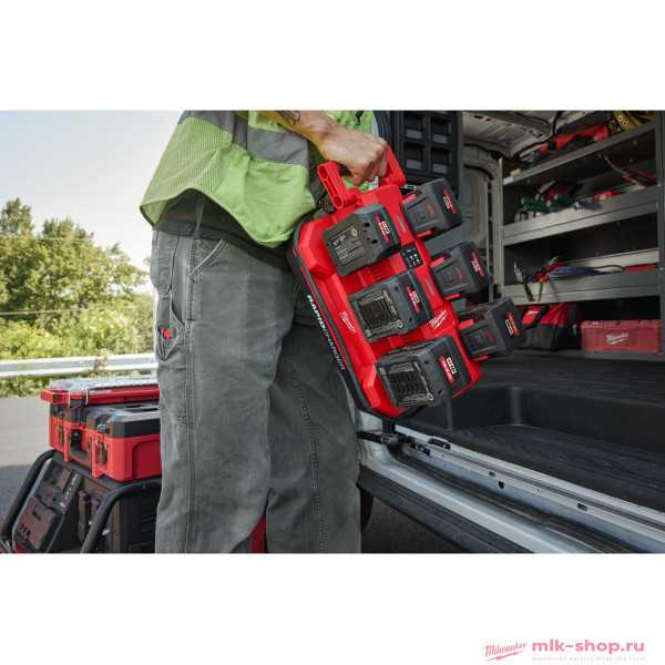 Зарядное устройство Milwaukee M18 MPC6