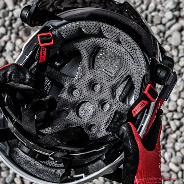 Шлем(Каска) Milwaukee BOLT200™ вентилируемый для промышленного альпинизма, черный