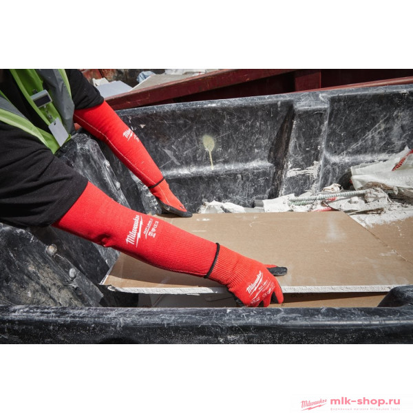 Нарукавники защитные Milwaukee Cut level 3/C, 45 см Нарукавники защитные Milwaukee Cut level 3/C, 45 см