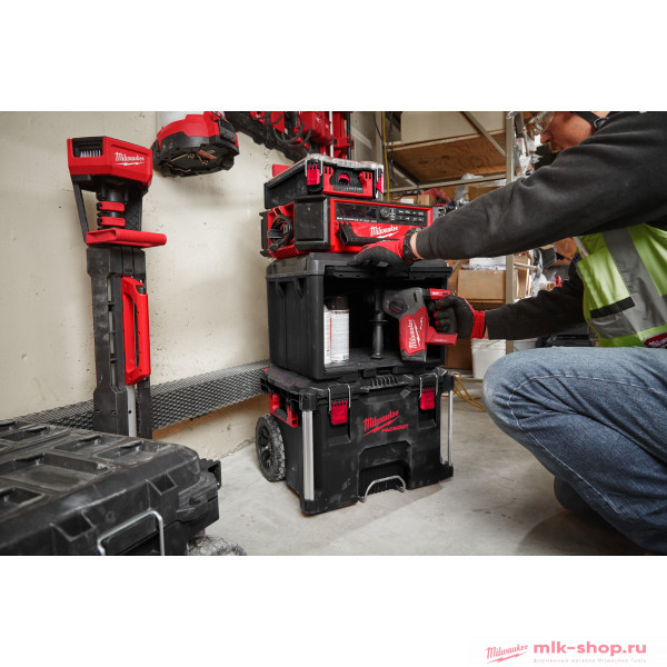 Ящик с боковой дверцей Milwaukee PACKOUT CABINET