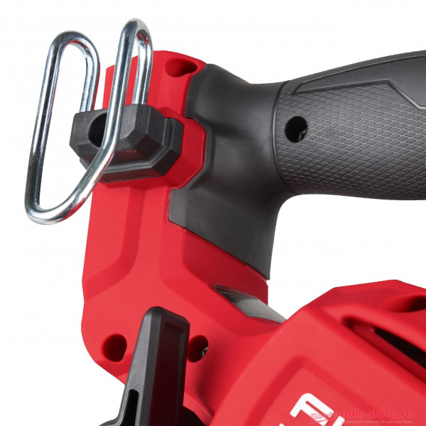 Аккумуляторная компактная дисковая пила Milwaukee M18 FUEL FCS552-0X