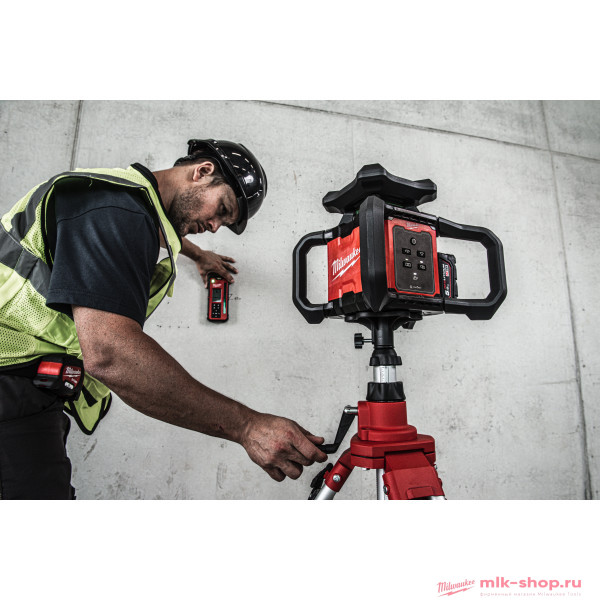 Штатив Milwaukee TRP300 3 м (для лазерного нивелира) Штатив Milwaukee TRP300 3 м (для лазерного нивелира)