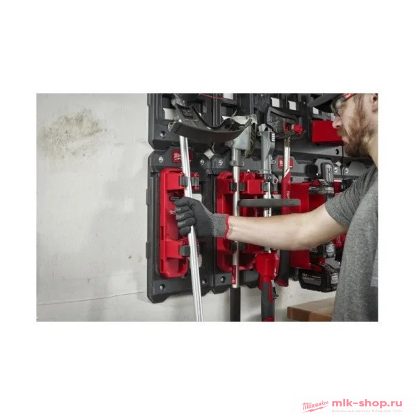 Держатель одиночный Milwaukee для триммеров PACKOUT™ SINGLE LONG HANDLED STORAGE Держатель одиночный Milwaukee для триммеров PACKOUT™ SINGLE LONG HANDLED STORAGE