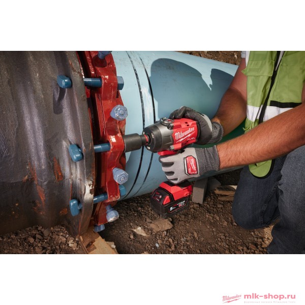 Аккумуляторный гайковёрт Milwaukee M18 FUEL FHIW2P12-502X