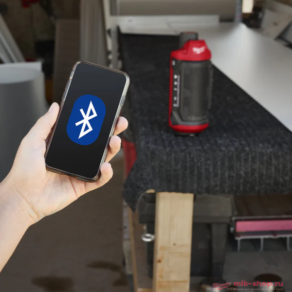 Аккумуляторный динамик Milwaukee M12 SPEJSG2-0 Аккумуляторный динамик Milwaukee M12 SPEJSG2-0