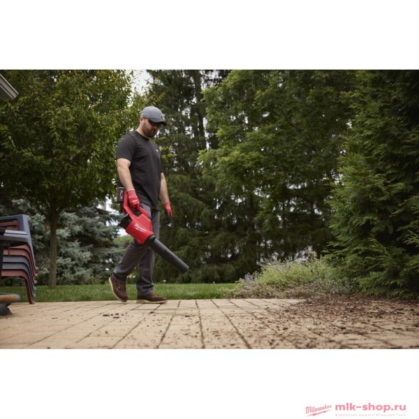 Аккумуляторная компактная бесщёточная воздуходувка Milwaukee M18 FUEL BLBLO-0