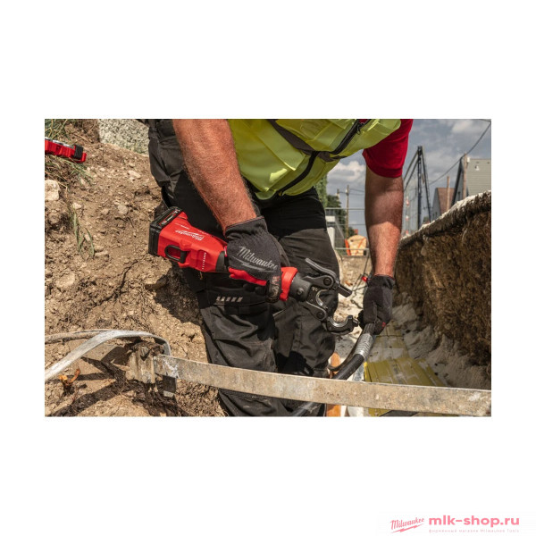 Аккумуляторный инструмент для обжима кабеля Milwaukee M18 ONEHCCT60-202C Аккумуляторный инструмент для обжима кабеля Milwaukee M18 ONEHCCT60-202C