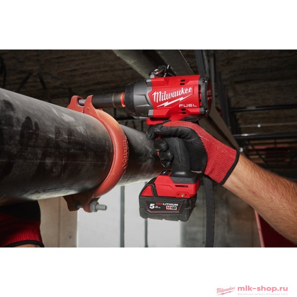Аккумуляторный гайковёрт Milwaukee M18 FUEL FHIW2P12-502X