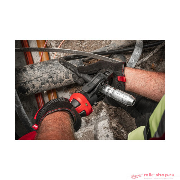 Аккумуляторный инструмент для обжима кабеля Milwaukee M18 ONEHCCT60-202C Аккумуляторный инструмент для обжима кабеля Milwaukee M18 ONEHCCT60-202C
