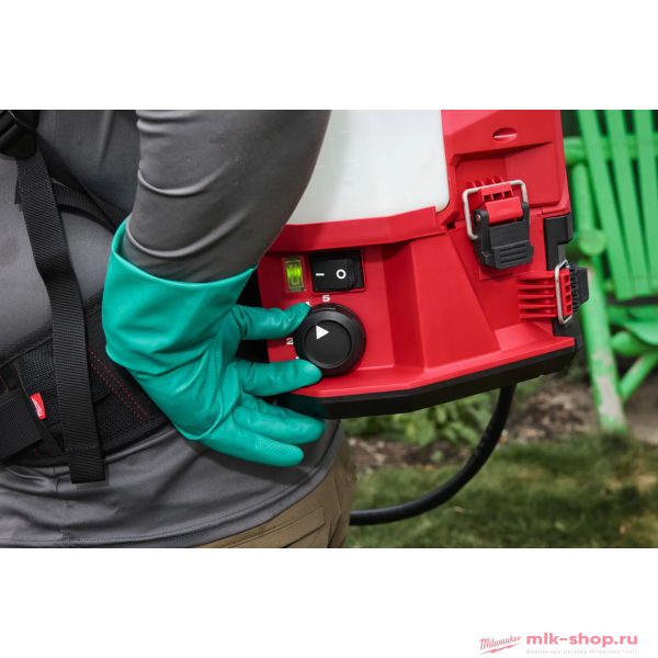 Распылитель (опрыскиватель) ранцевый аккумуляторный БАЗА Milwaukee SWITCH TANK M18 BPFPH2-301 (NEW)