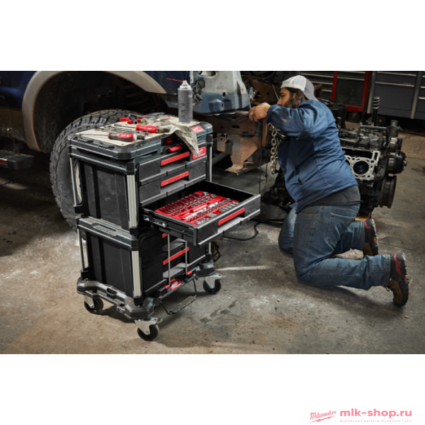 Набор ящиков с выдвижными отсеками 2 и з Milwaukee PACKOUT TRANSPORTATION KIT на тележке с рабочей поверхностью